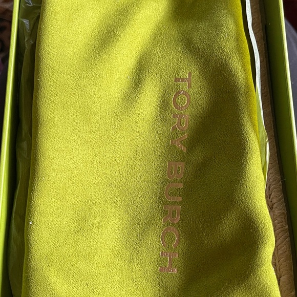 Tory Burch Eleanor
Espadrille (Women) NWB and dust bag - Picture 9 of 10